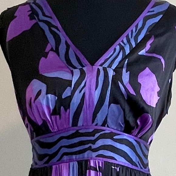 ECI | Floral Black Purple Silk Blend V-Neck Dress 8 - Picture 2 of 8